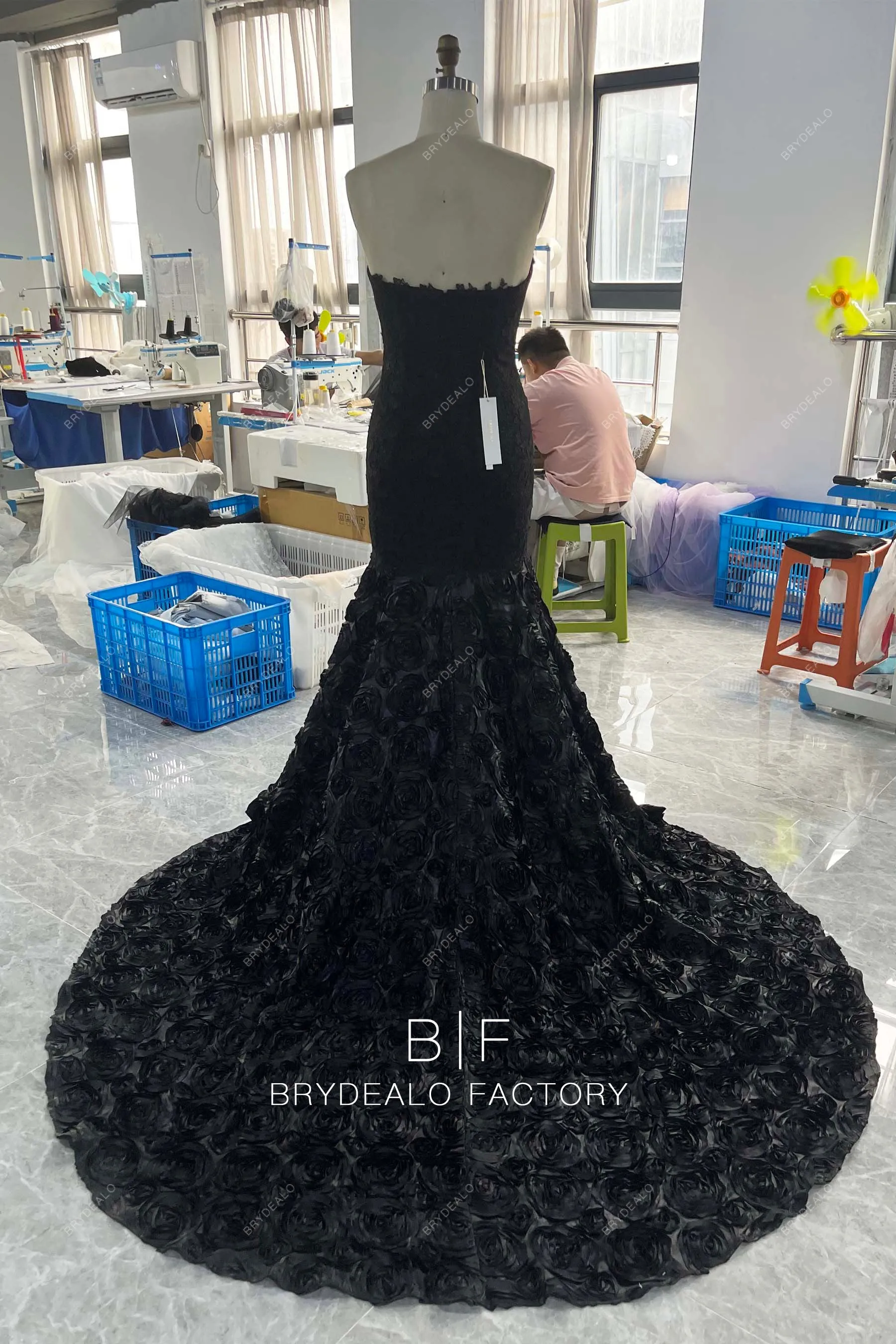 3D Rose Black Lace Strapless Mermaid Prom Dress