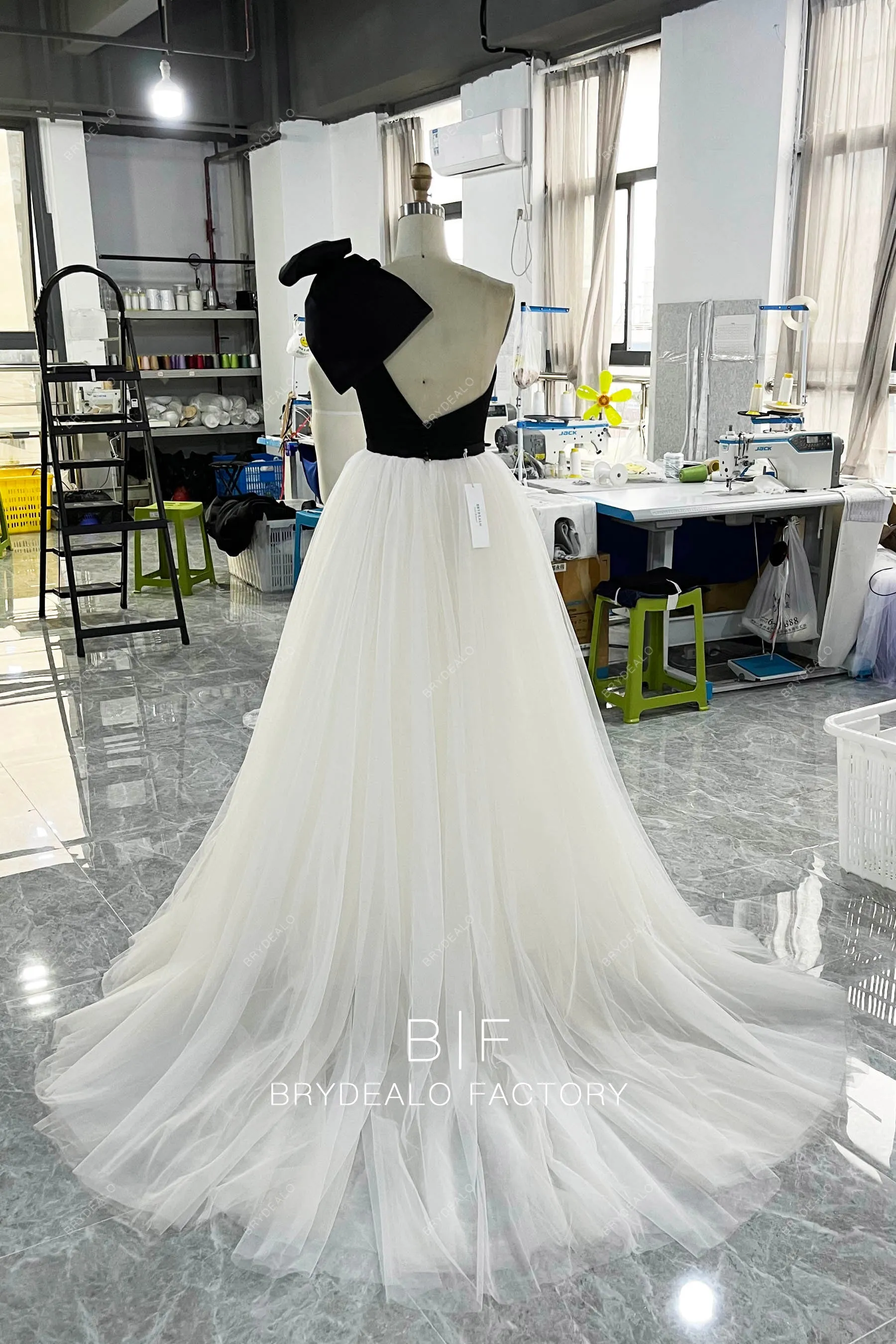 Black Satin Big Bow One-Shoulder Ivory Tulle Ball Gown Wedding Dress