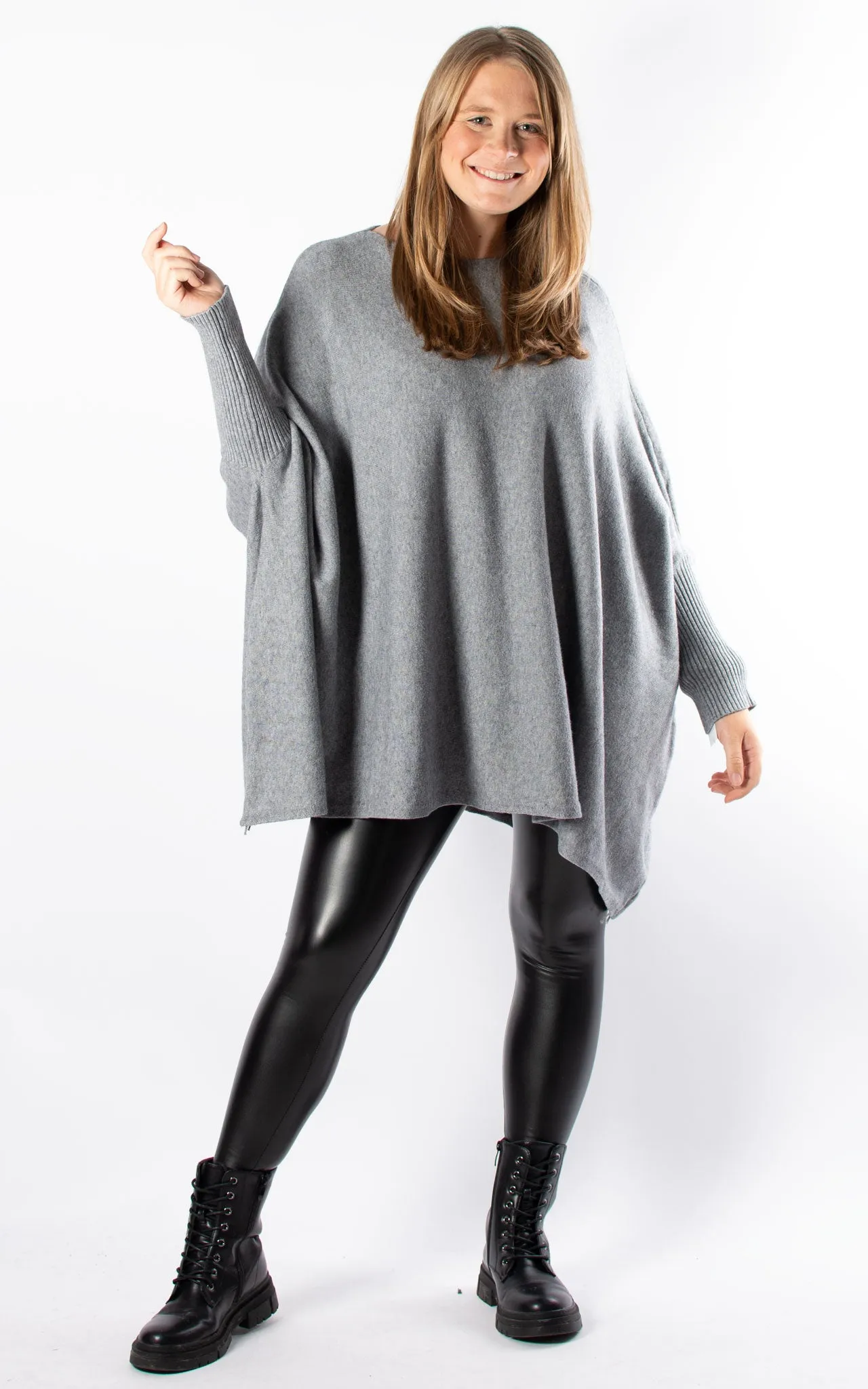 Charlotte Round Neck | Grey