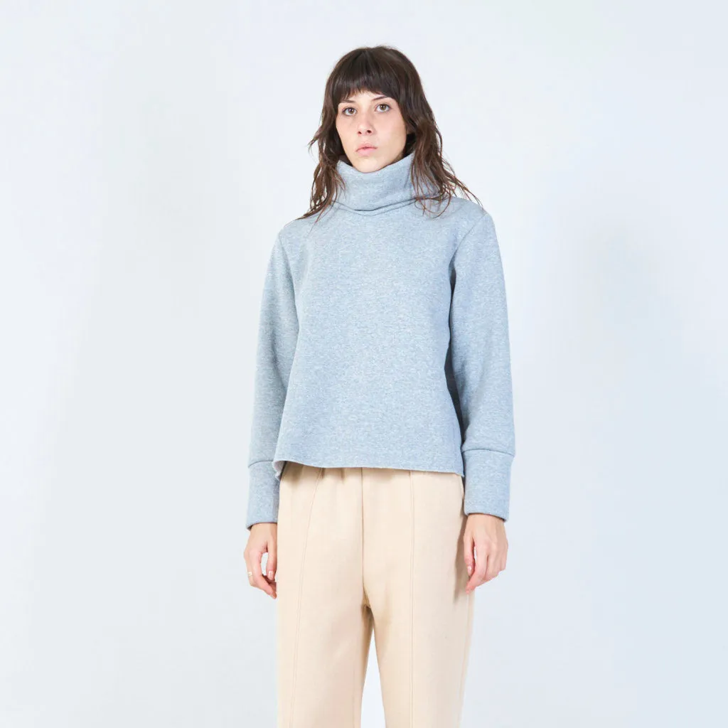 Cropped sweatshirt with wide turtleneck wholesale