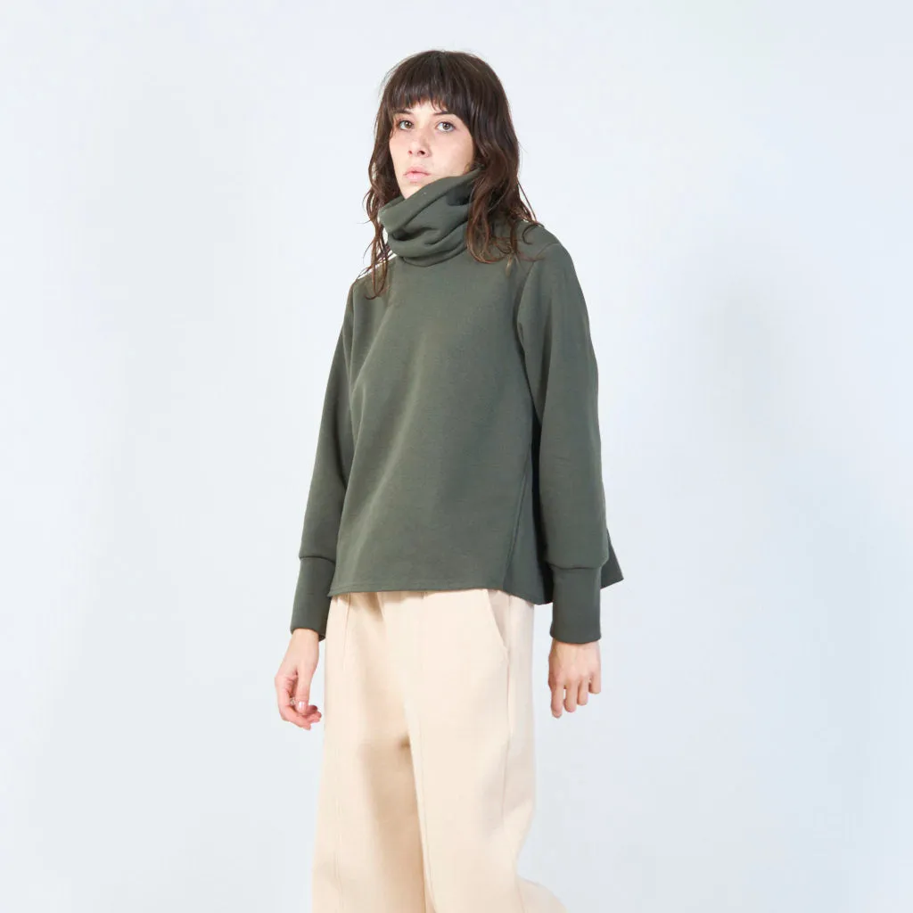 Cropped sweatshirt with wide turtleneck wholesale