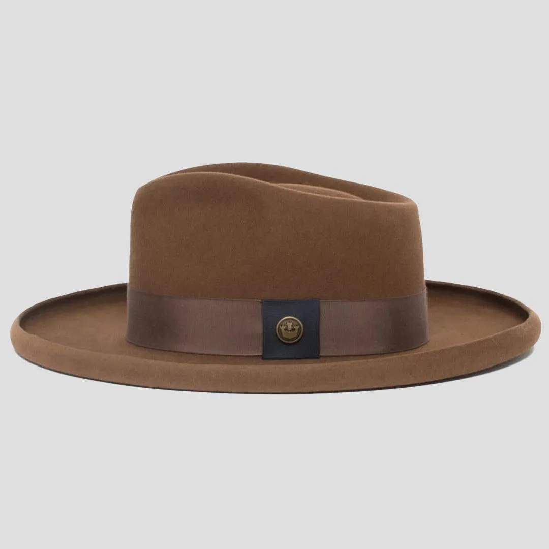 Distinctive Wide Brim Felt Fedora