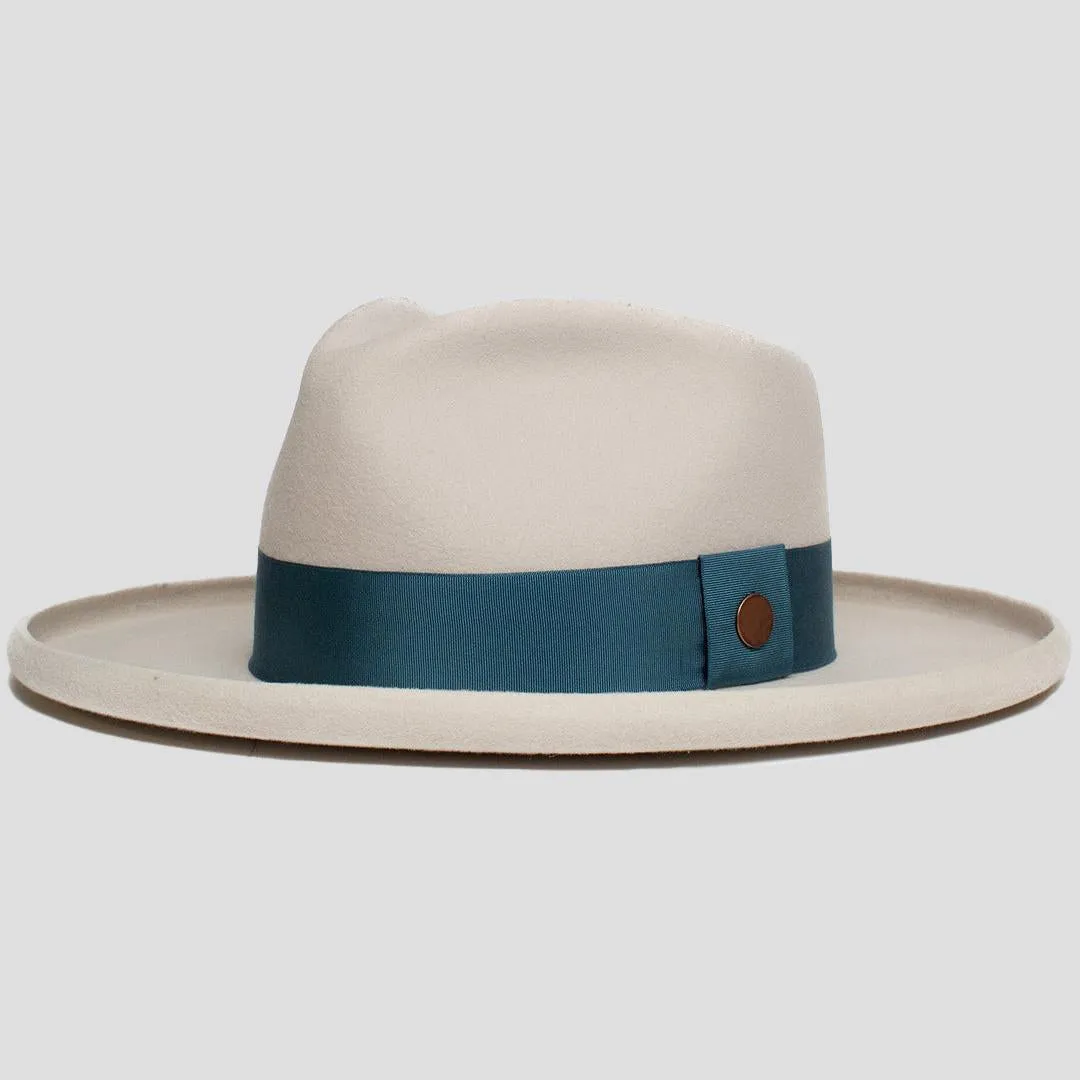 Distinctive Wide Brim Felt Fedora