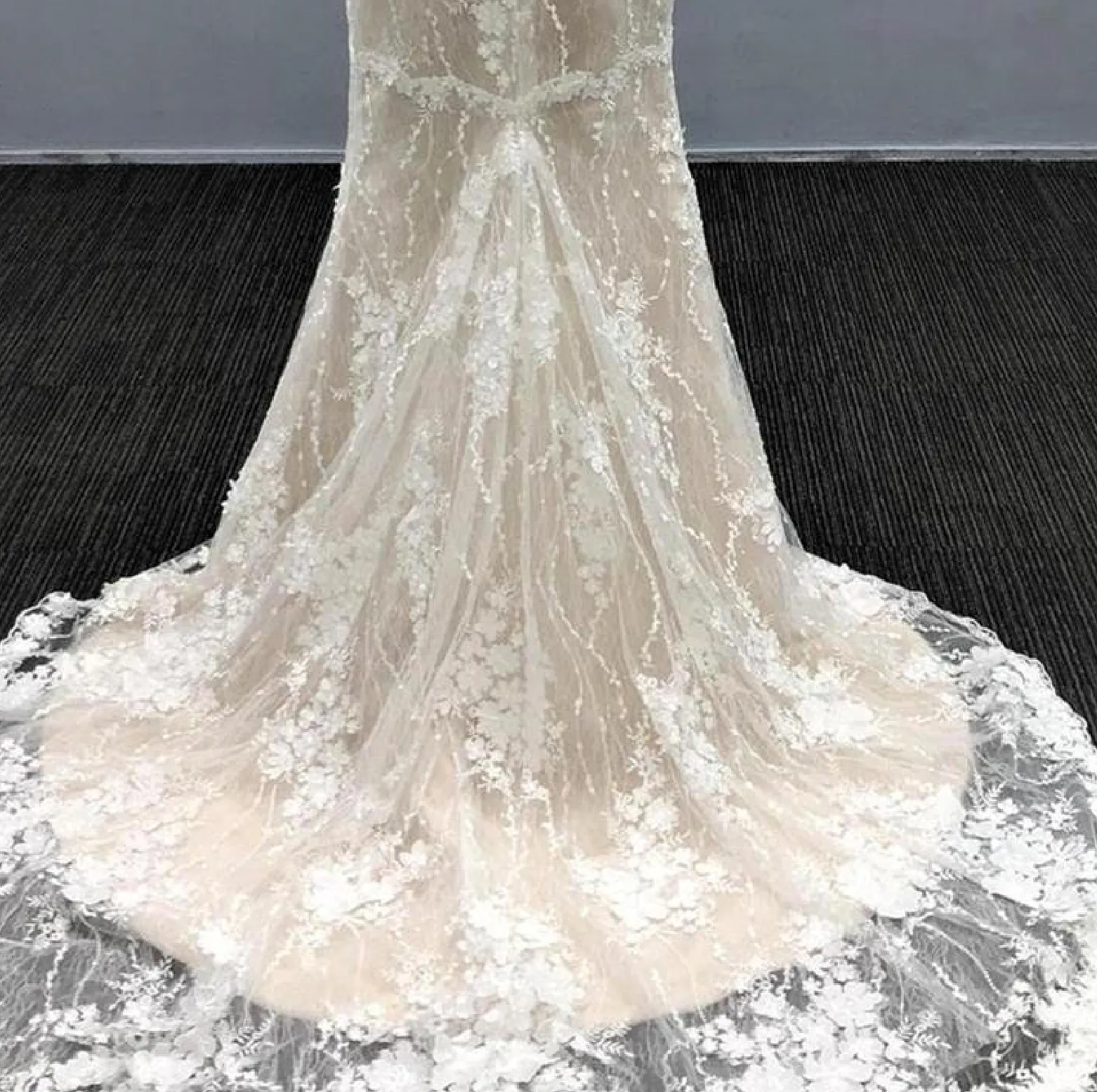 Lace Illusion Sleeve Mermaid Sweetheart Bridal Gown