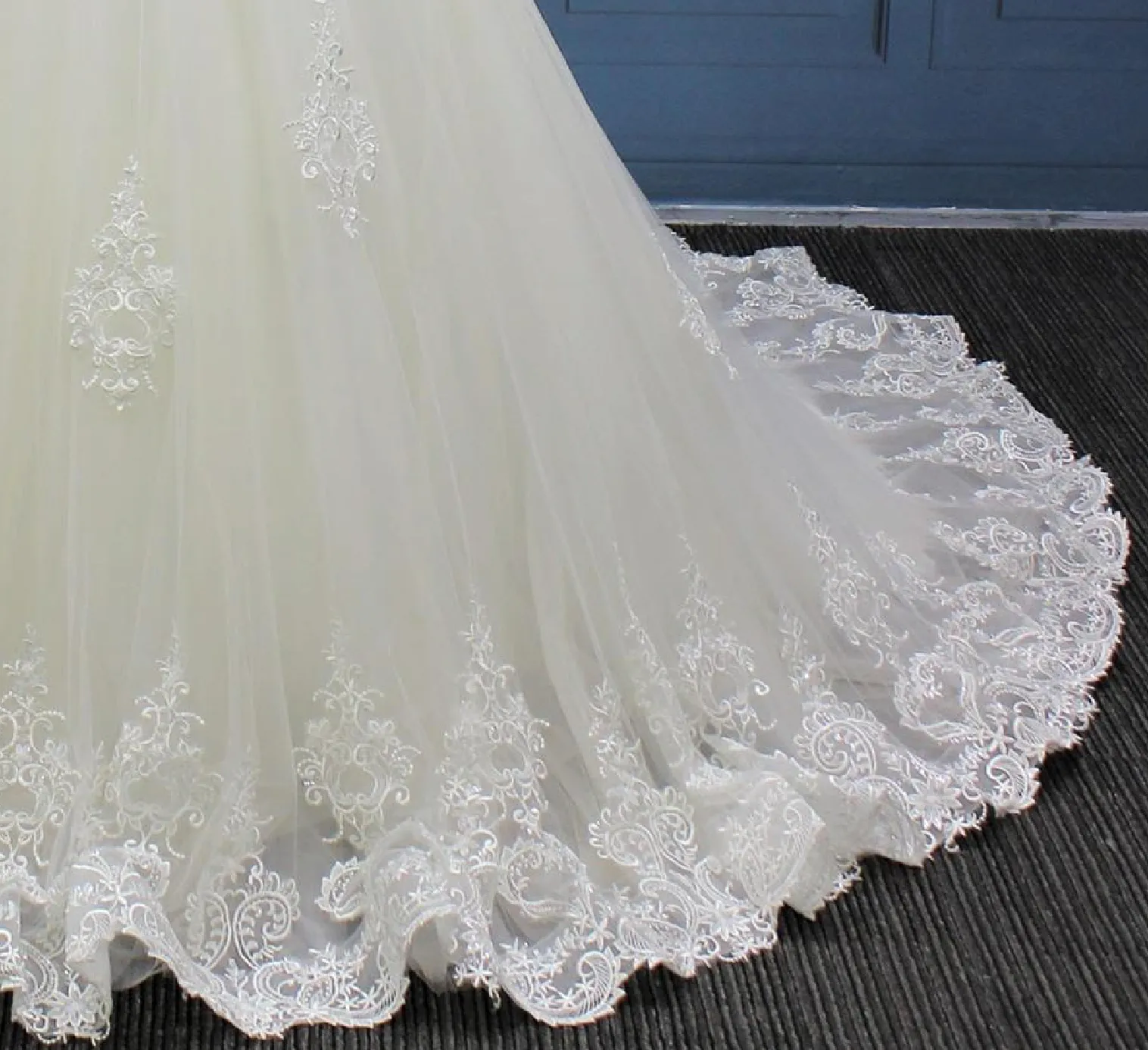 Lace Pearl Sleeveless A Line Bridal Wedding Gown