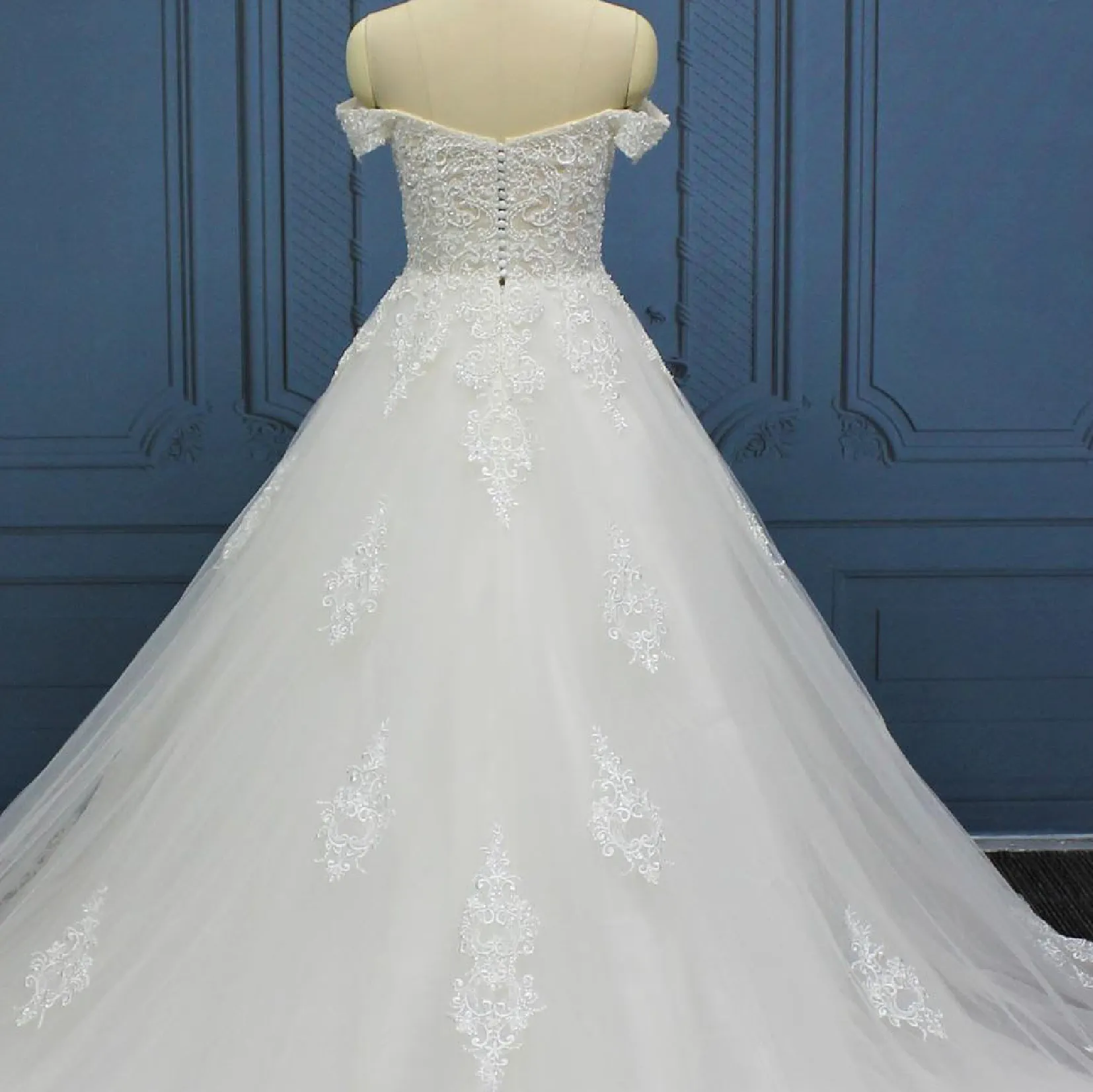 Lace Pearl Sleeveless A Line Bridal Wedding Gown