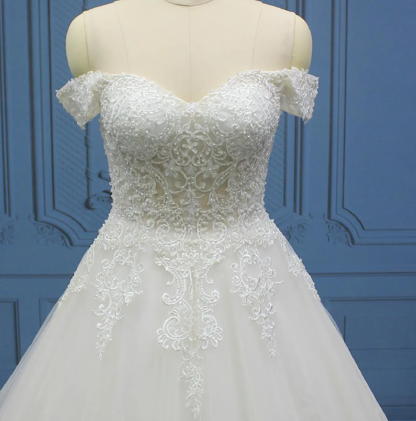 Lace Pearl Sleeveless A Line Bridal Wedding Gown