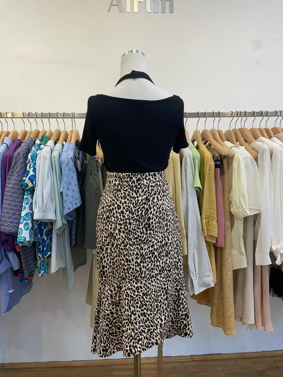 Leopard Midi skirt