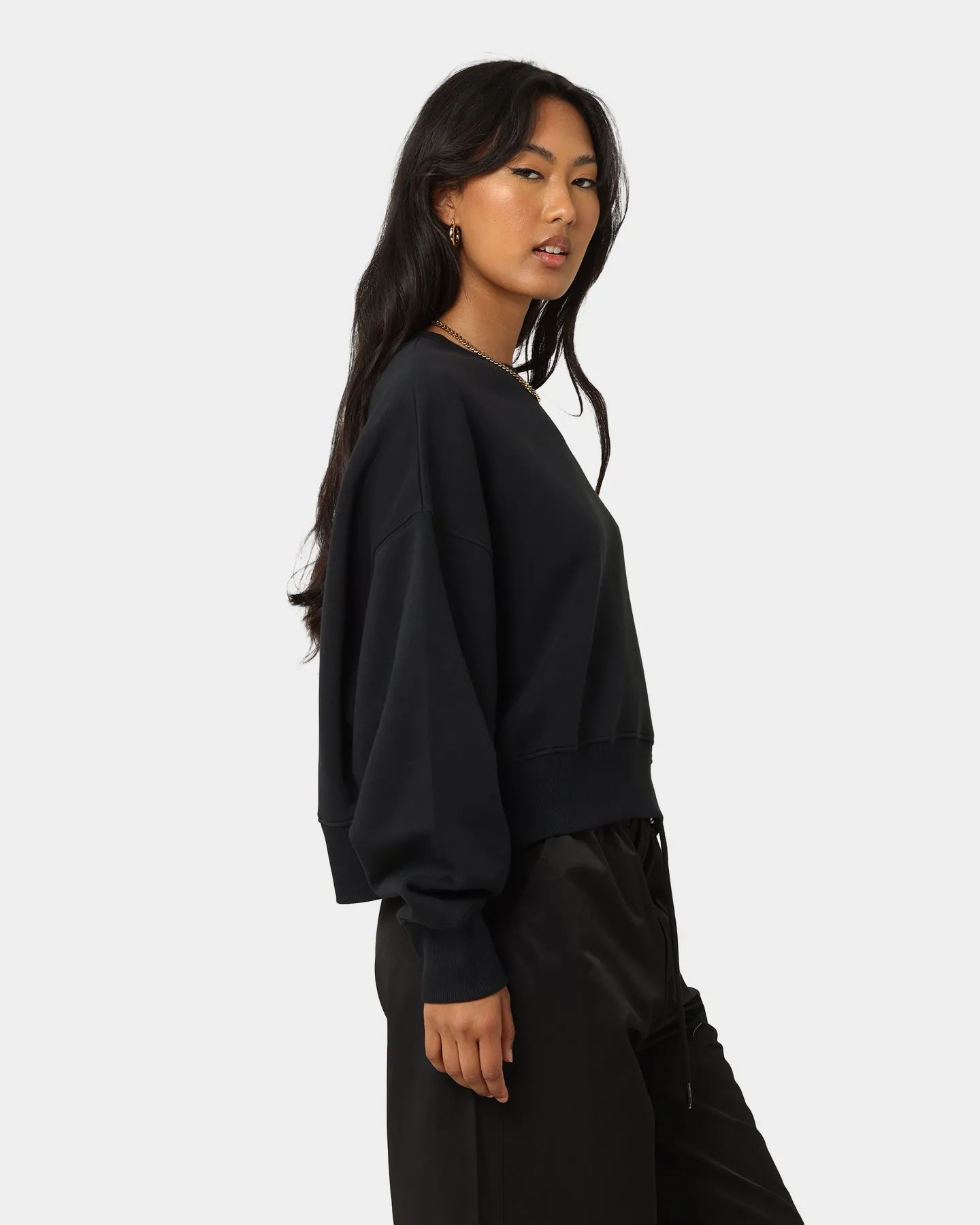 Nike Women's Nike Sportswear Style Fleece Over-Oversized Crewneck Black/Sail