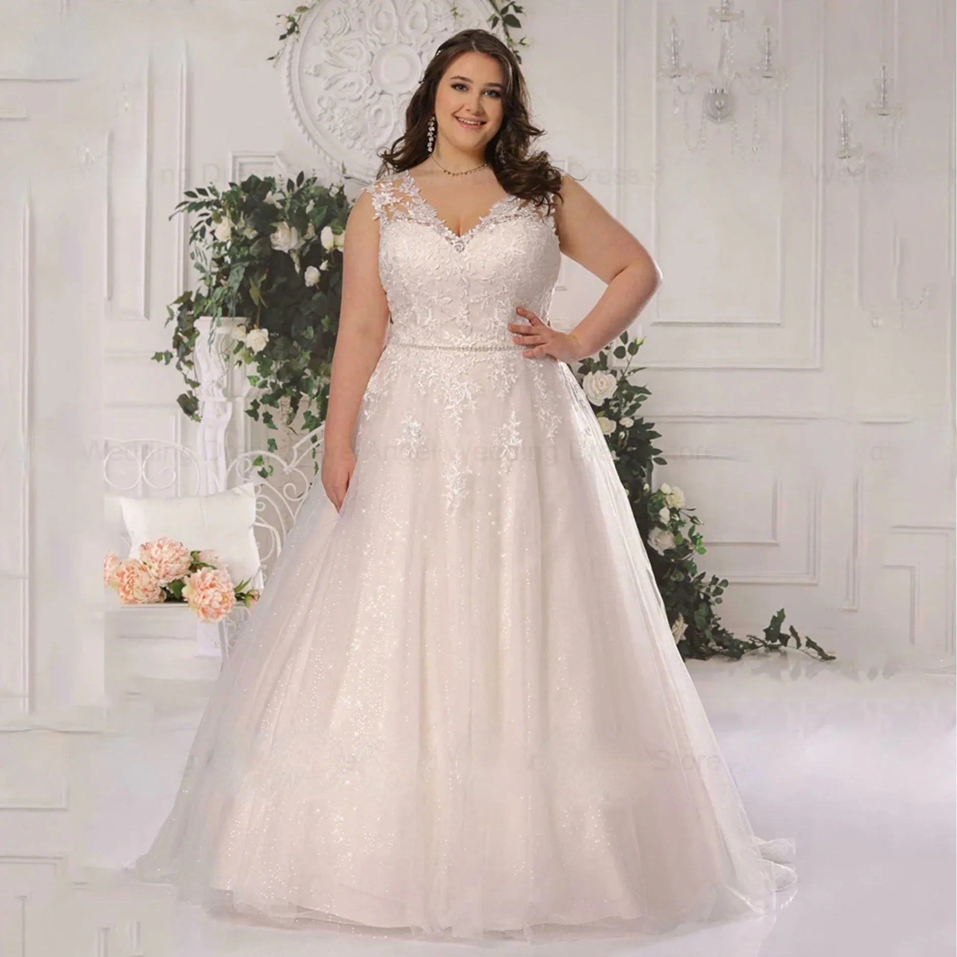 Shinny Organza A-Line V-Neck Plus Size Wedding Dress Lace Sleeveless Bridal Gown