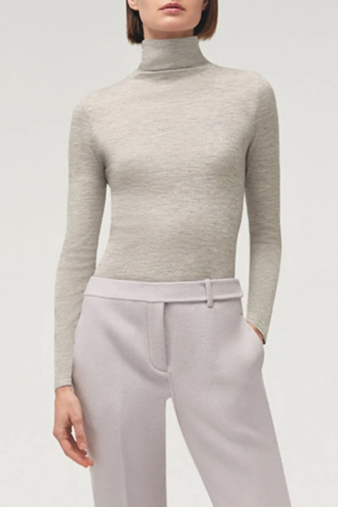 SUPERFINE CASHMERE TURTLENECK