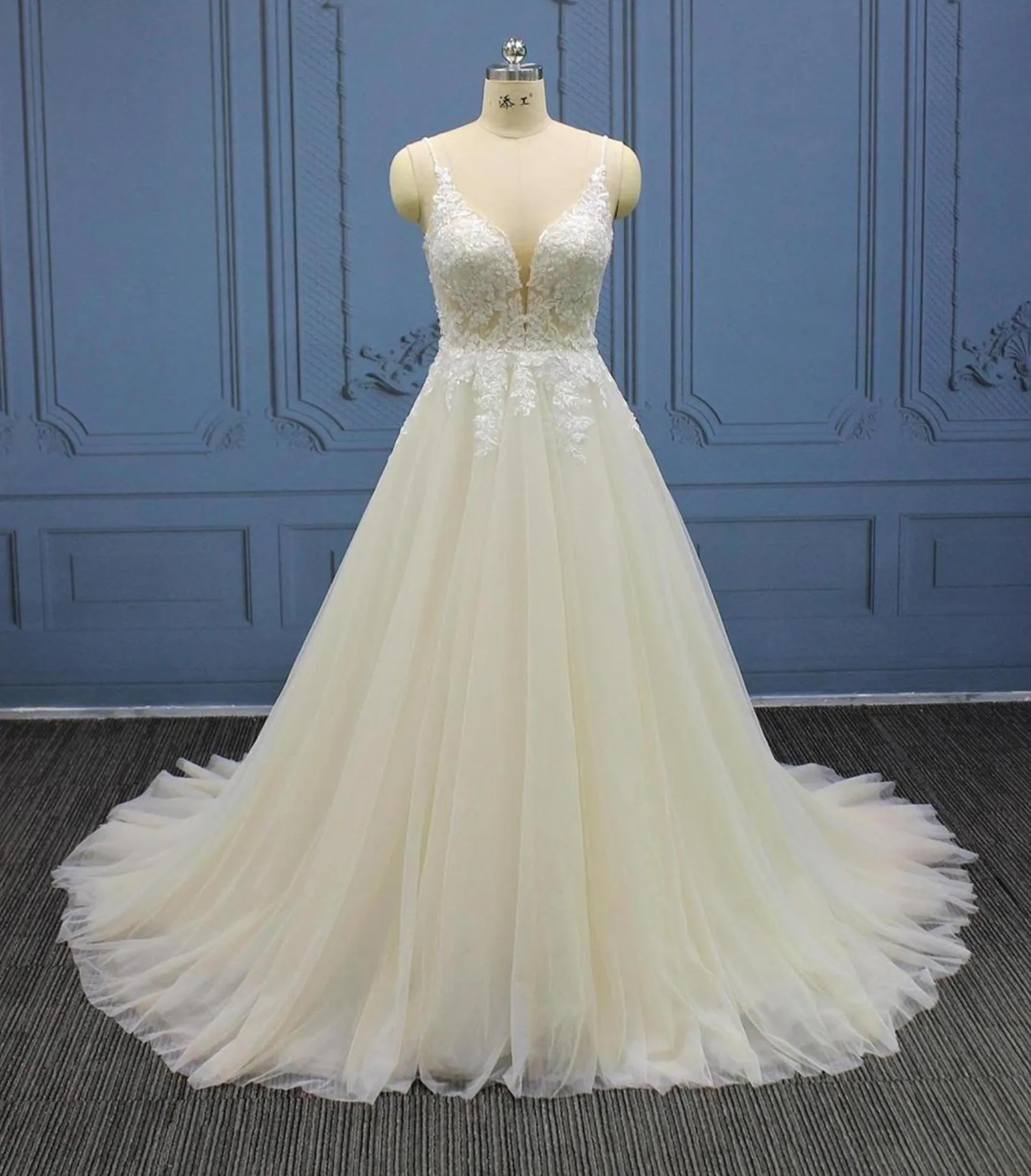 Tulle Garden Party Lace A Line Bridal Gown