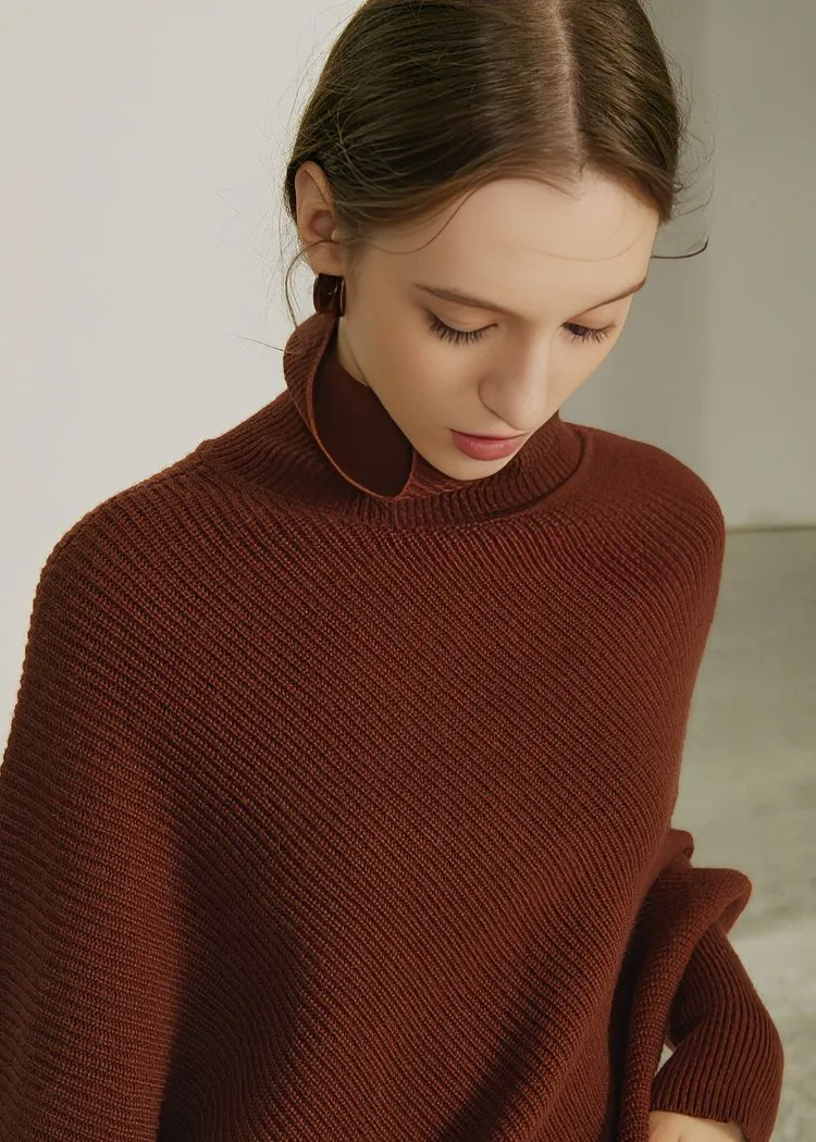 TURTLENECK IRREGULAR SWEATER